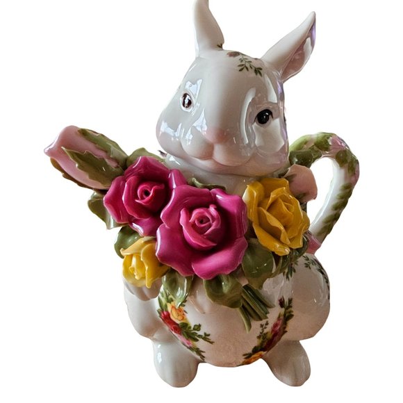 Royal Albert Other - ROYAL ALBERT Vintage Old Country Roses Bunny Rabbit Teapot with Rose Bud Spout